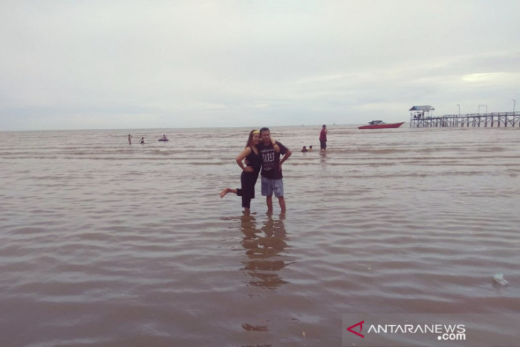 Pantai Biru Kersik Kaltim jadi pilihan menarik wisatawan