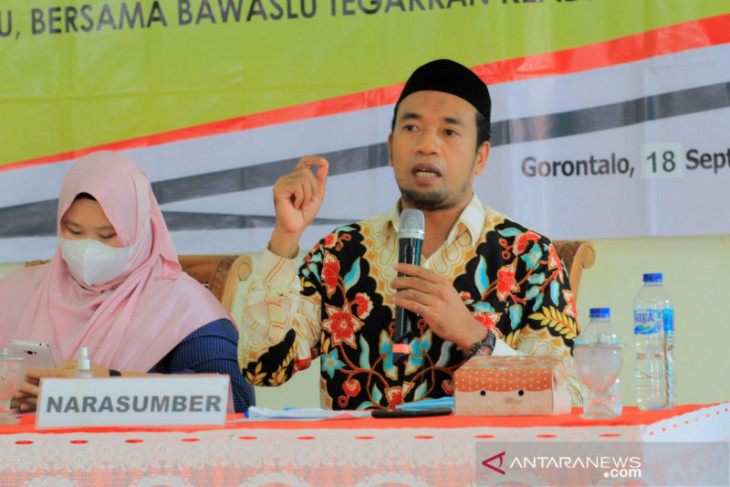 Bawaslu Gorontalo edukasi masyarakat cegah politik uang