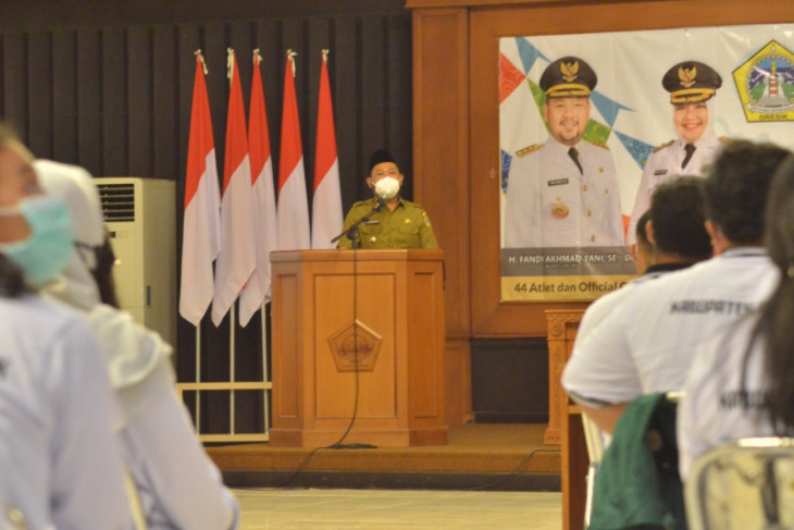 Gus Yani lepas 44 atlet dan ofisial Gresik menuju PON Papua