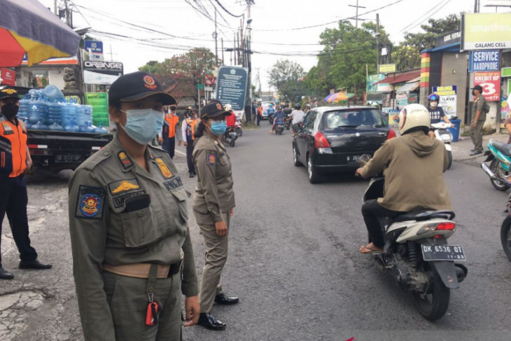 Tim Yustisi Denpasar tindak 32 pelanggar prokes saat PPKM