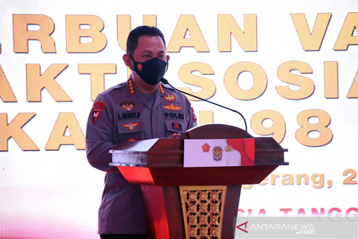Kapolri yakin target vaksinasi 2 juta dosis per hari tercapai