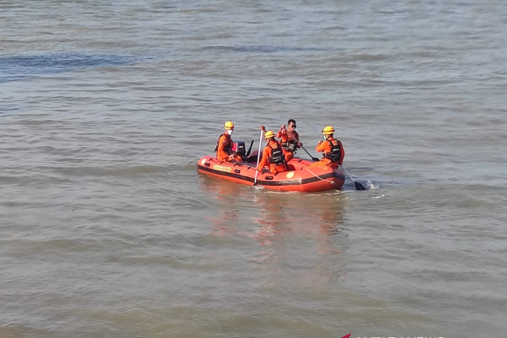 SAR: Kapal sekoci Jembatan Musi I terbalik di perairan Mentok