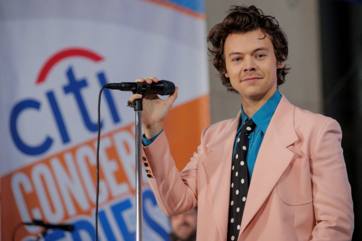 Harry Styles bawa kemenangan dalam ajang penghargaan Ivor Novello