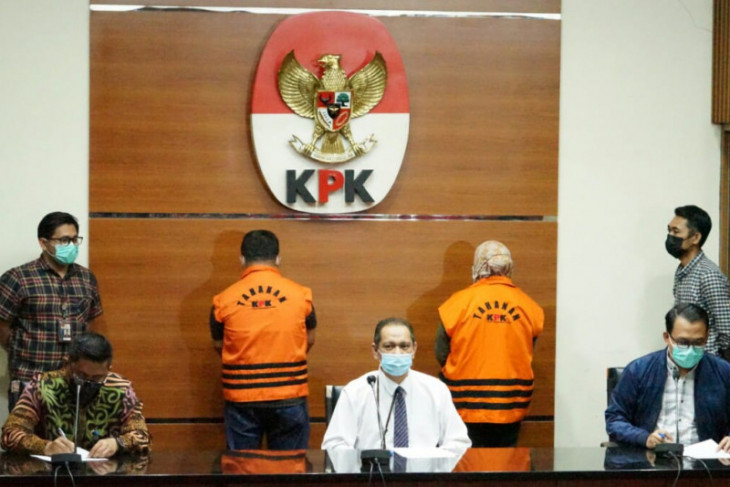 KPK tahan Bupati Kolaka Timur dan Kepala BPBD