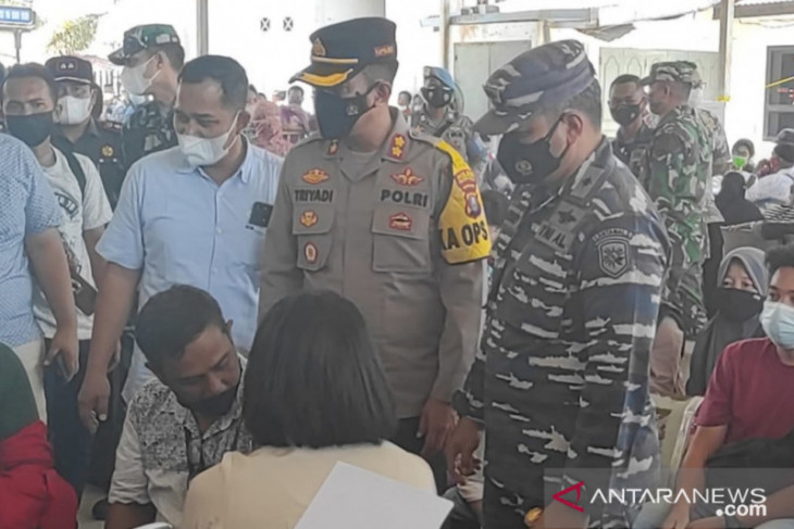Warga Tanjungbalai antusias ikuti serbuan vaksin TNI-Polri
