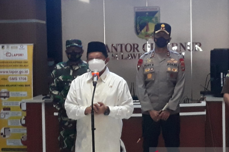 Mendagri minta semua pihak tidak terlena dengan turunnya kasus COVID-19