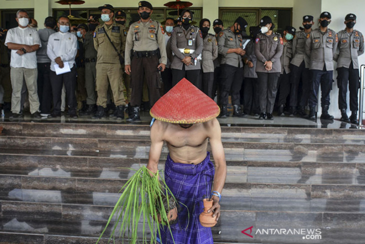 Aksi hari Tani Nasional di Tasikmalaya 