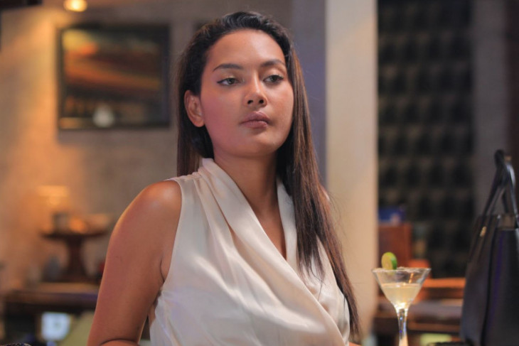 Aktris Erika Carlina bintangi