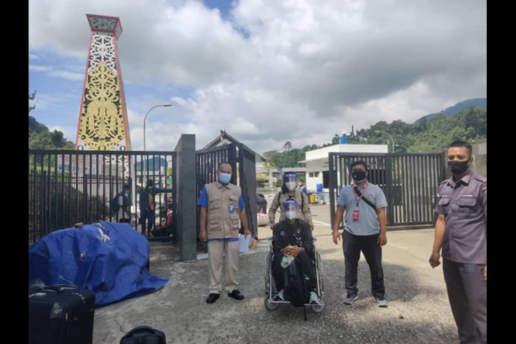 KJRI Kuching kembali bantu pemulangan dua PMI asal Jabar karena sakit