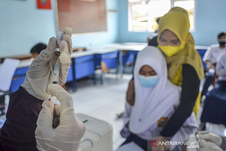 Vaksinasi pelajar tingkat SMP 