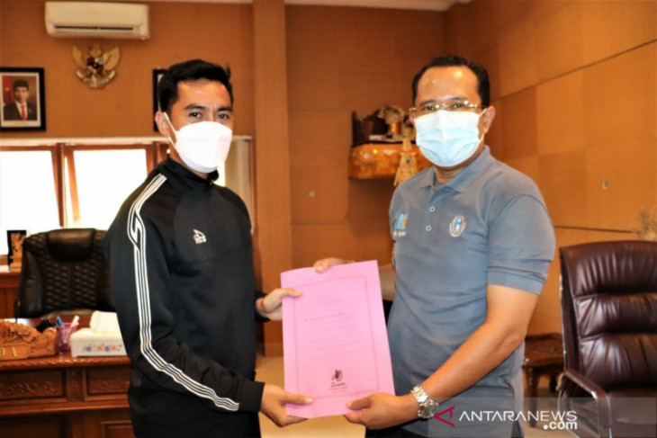 PON Papua - Dua wasit sepakbola dari Buleleng bertugas ke PON Papua