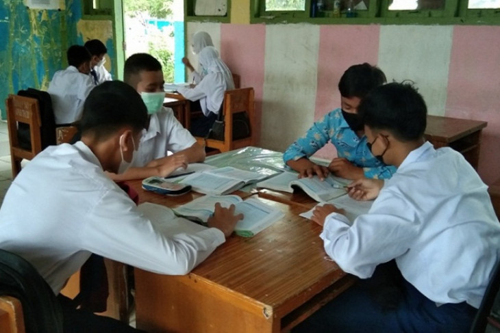 Literasi visual sebagai alat bantu dalam mengembangkan tulisan