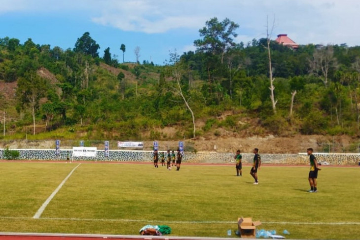 PON Papua: Tim Sepak bola Sumut uji coba Lapangan Stadion Mahacandra Jayapura