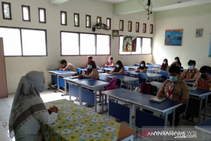 DPRD minta Pemda Babel gencarkan pelacakan cegah COVID-19 klaster PTM