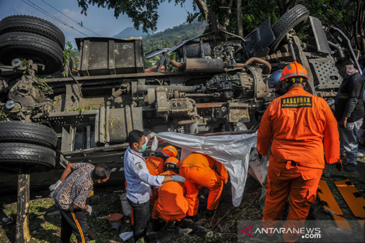 Kecelakaan truk di Nagreg