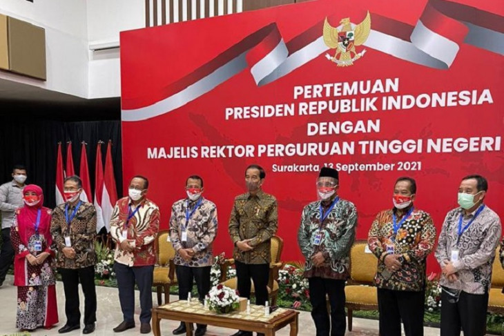 Rektor Unja bersama Majelis Rektor PTN hadiri pertemuan dengan Presiden RI
