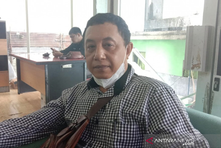 Pelni Ambon sosialisasikan penggunaan PedulLindungi ke calon penumpang begini penjelasannya
