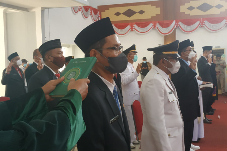 Bupati Kapuas Hulu lantik 243 pejabat administrator dan pengawas
