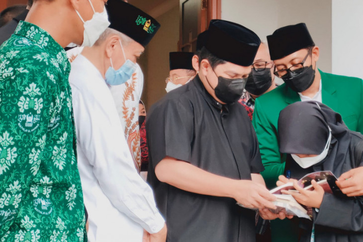 Menteri Erick Thohir temui tokoh Banten H Embay Mulya Syarief