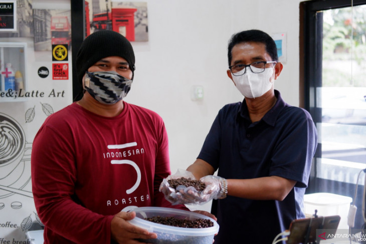 Berburu kopi lokal Kalbar di Kota