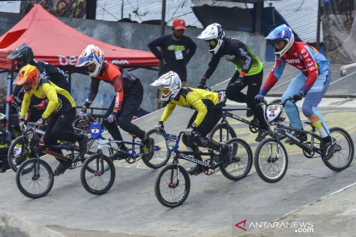 Kejuaraan BMX jaring pembalap berprestasi 
