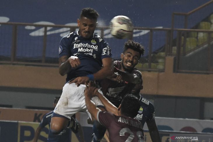 Persib Bandung bangkit, kalahkan PSS 4-2