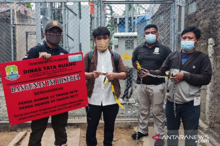 Pemkot Bekasi buka segel tower Protelindo