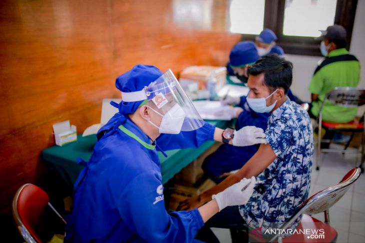 Jember masuk PPKM Level 3 karena cakupan vaksinasi rendah