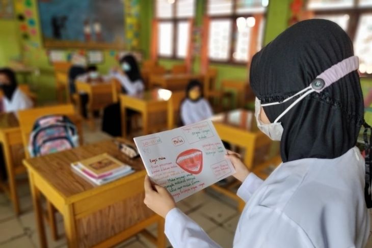 Siswa SDN 005 Kualatungkal Tanjabbar belajar bikin iklan