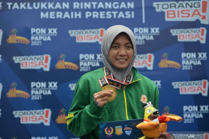 Adinda raih 8 emas dengan