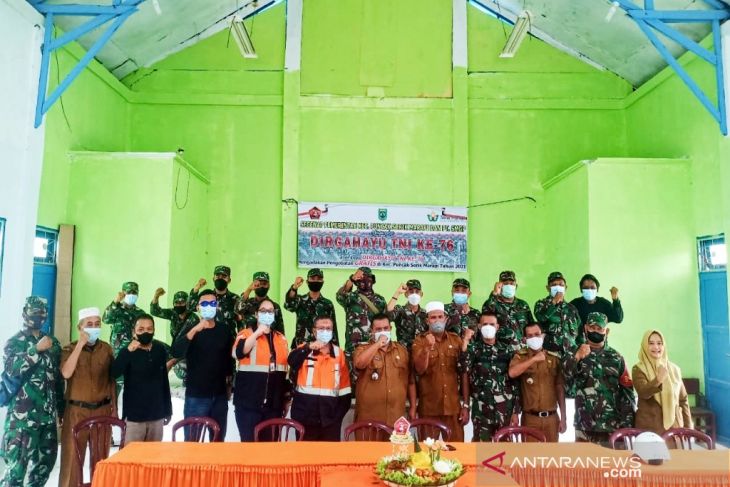 SMGP bersama Kecamatan Puncak Sorik Marapi rayakan HUT TNI ke-75