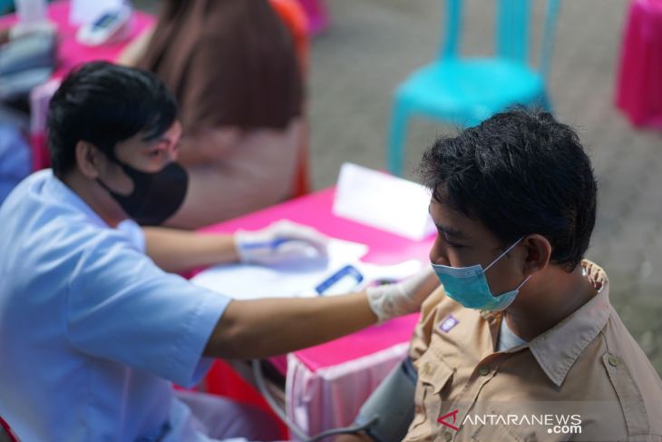 Penerima dua dosis vaksin COVID-19 di Indonesia sudah 99 juta orang