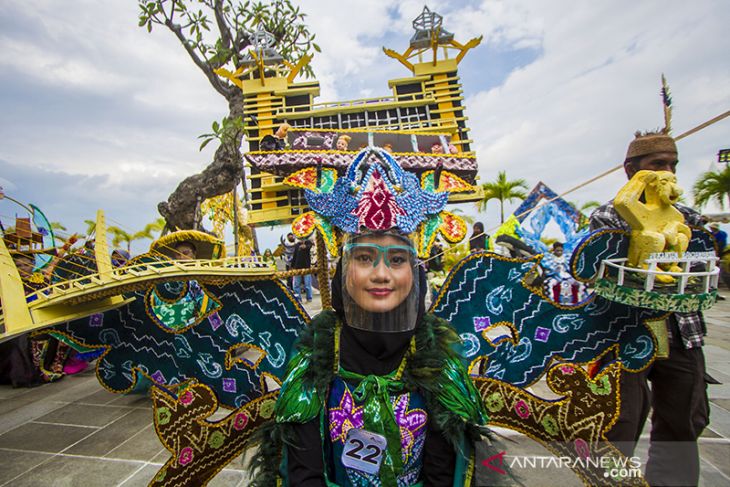 Fashion Carnaval Sasirangan