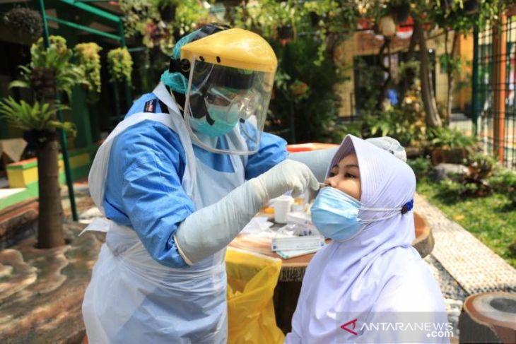 Dinkes kabupaten/kota di Banten diminta segera laporkan hasil swab siswa