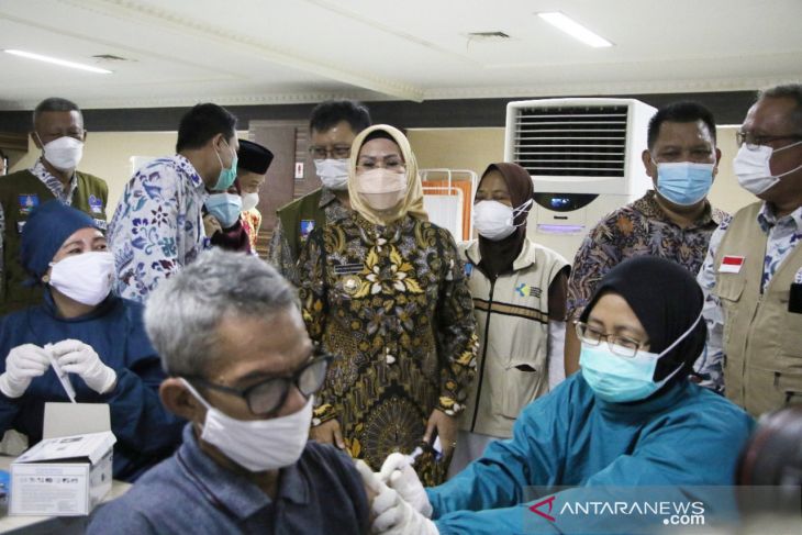 KPCPEN catat 728.395 warga Kabupaten Serang sudah divaksin