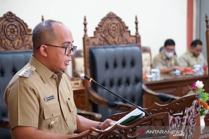 Walikota Pangkalpinang sampaikan tanggapan atas pandangan fraksi terhadap tiga Raperda