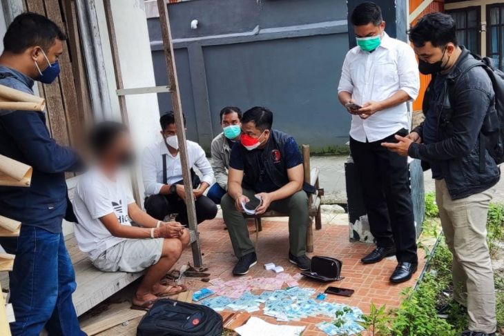 Polda Kalbar gagalkan upaya perdagangan 18 orang ke Malaysia