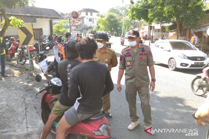 Tim Yustisi Denpasar jaring 33 pelanggar prokes