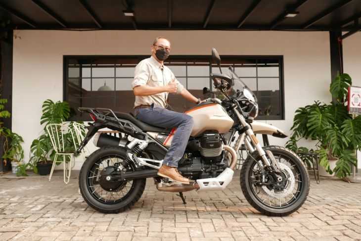 Moto Guzzi V85 TT Travel mendarat di garasi konsumen pertama begini penampakannya