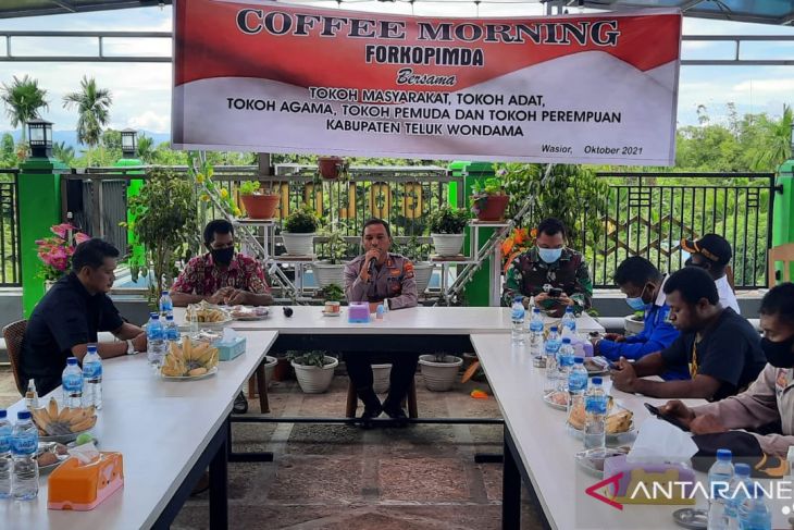 Forkopimda berkomitmen jaga Wondama tetap aman