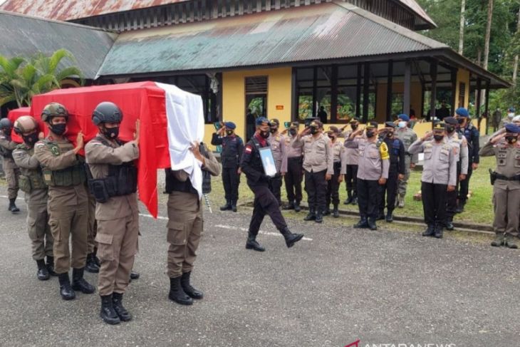 Dua anggota Brimob Kalsel tewas kecelakaan ketika patroli di Mimika