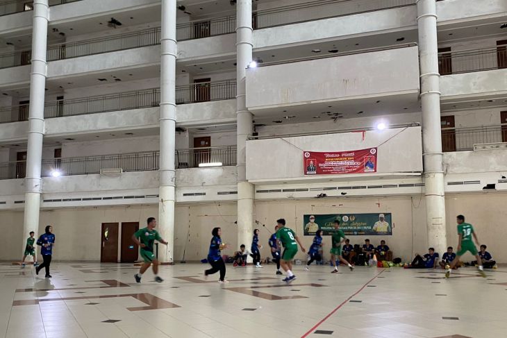 Latihan di