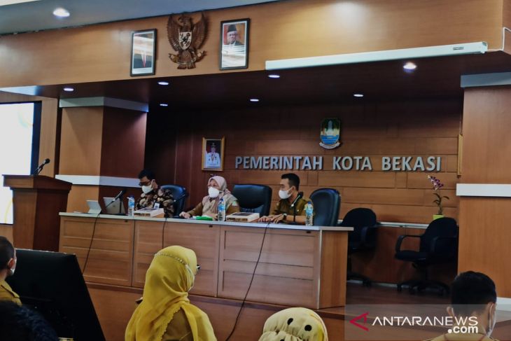 Pemkot Bekasi gandeng Kemendagri sosialisasikan standar pelayanan minimal