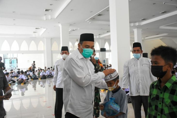 Peringati Maulid Nabi Muhammad, Pemkot Tebing Tinggi santuni ratusan yatim piatu