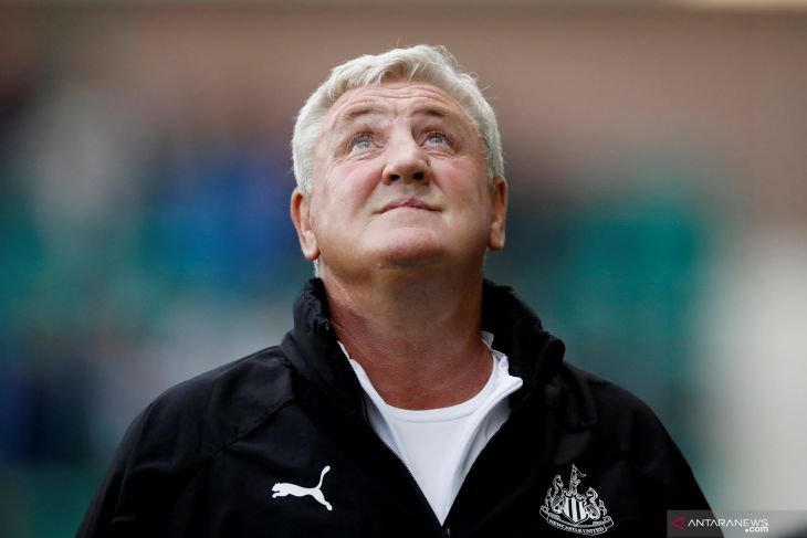 Newcastle United putus kontrak Steve Bruce