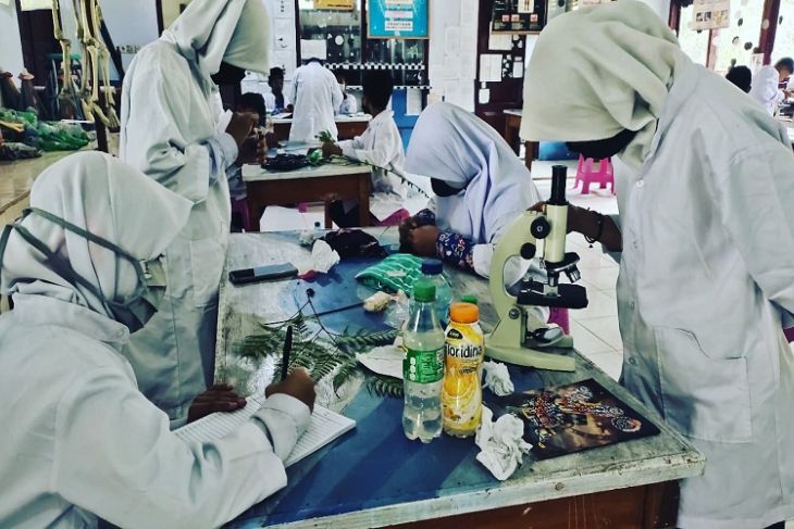 Belajar ceria di tiga dunia