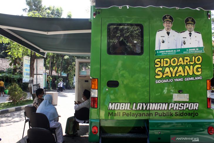 Mobil Layanan Paspor di Sidoarjo