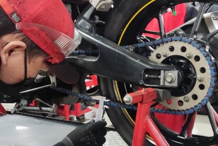 Konsumen wajib pahami perawatan rantai sepeda motor