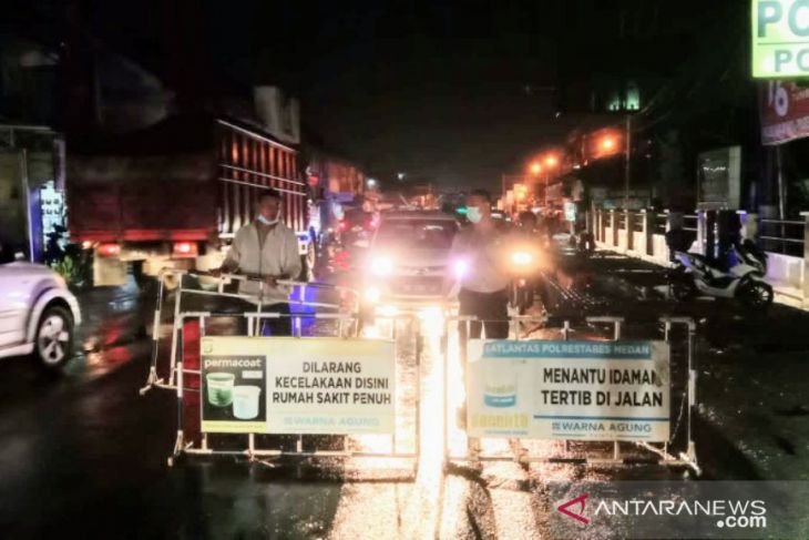 Jalur Medan-Berastagi ditutup sementara akibat longsor di tikungan PDAM Tirtanadi