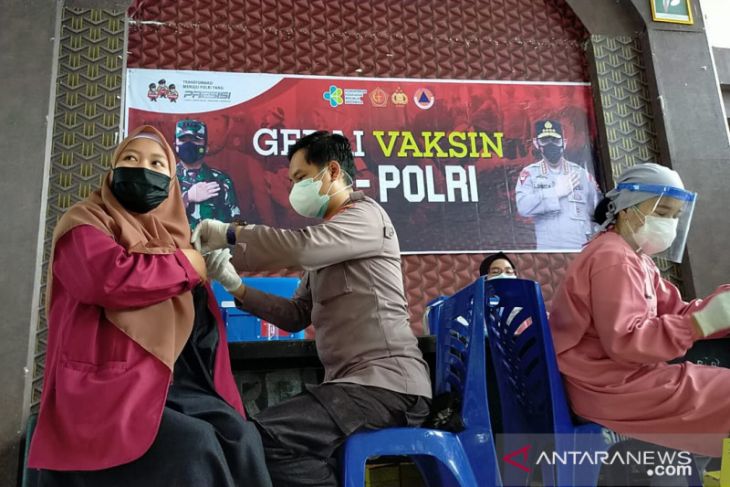 Polres Rejang Lebong gencarkan vaksinasi massal COVID-19